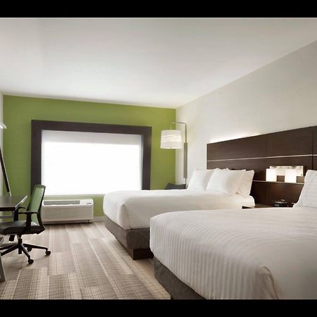 Holiday Inn Express Hotel & Suites Canton By Ihg Exterior foto