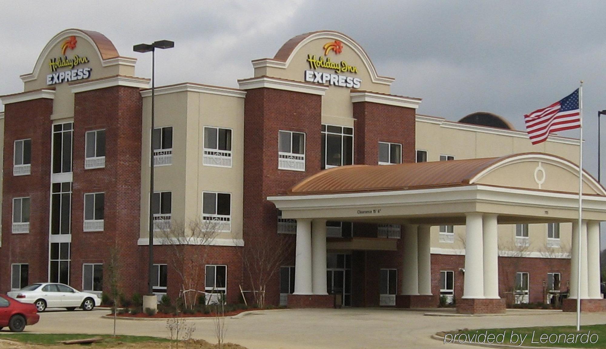 Holiday Inn Express Hotel & Suites Canton By Ihg Exterior foto