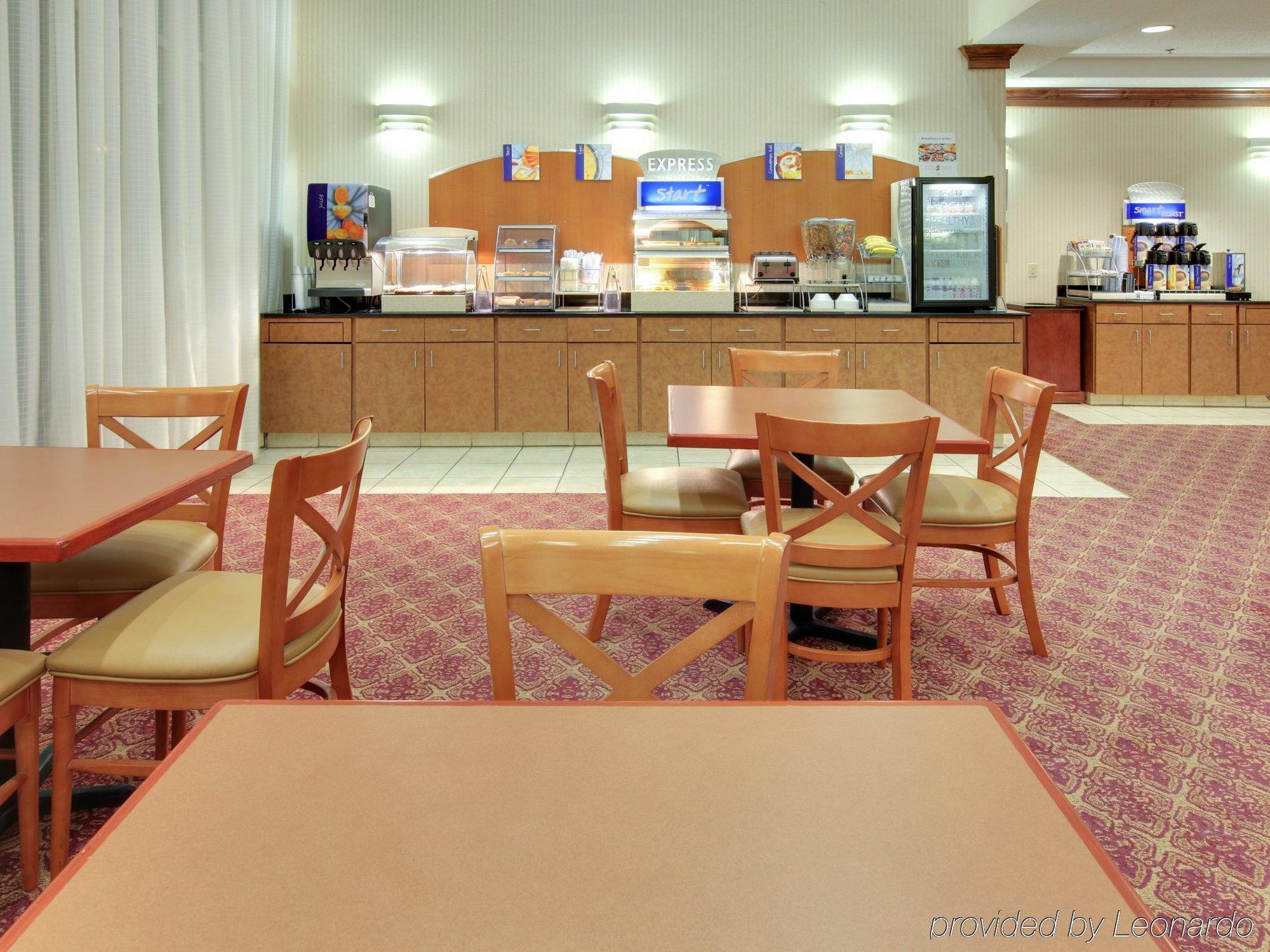 Holiday Inn Express Hotel & Suites Canton By Ihg Restaurant foto