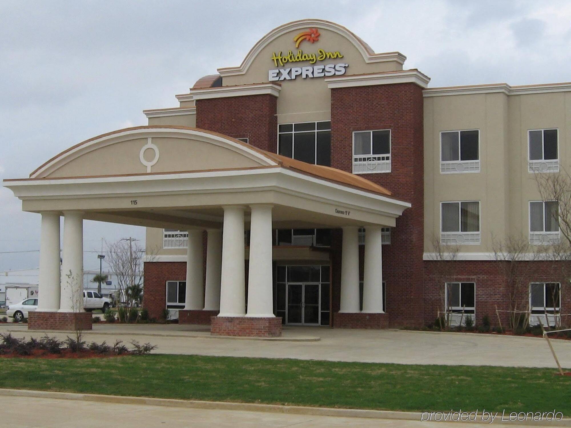 Holiday Inn Express Hotel & Suites Canton By Ihg Exterior foto